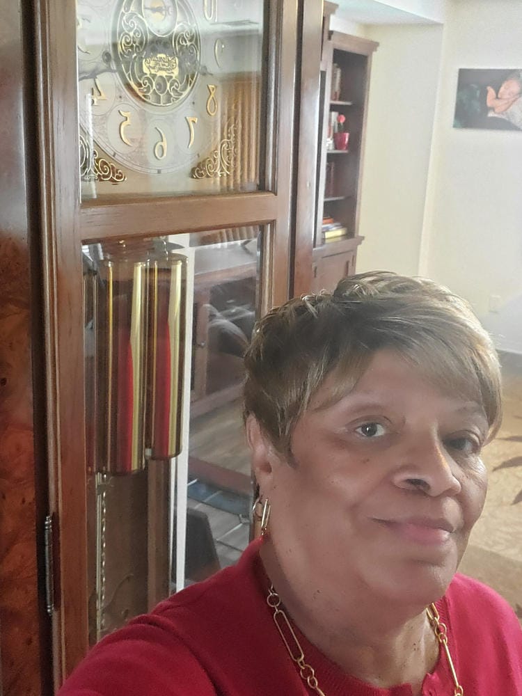 Customer photo review of Vanessa Fashion Wig CALI