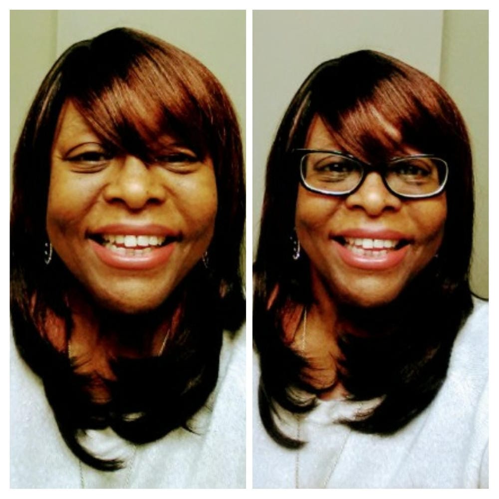 Customer photo review of Freetress Fullcap Band Wig NEW YORK GIRL