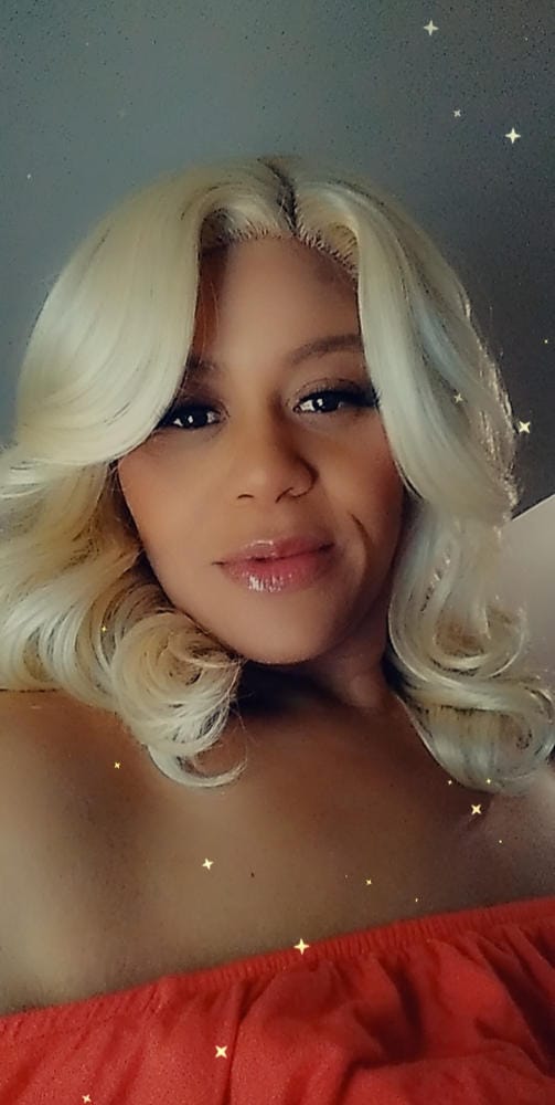 Customer photo review of Foxy Silver Wig MARY