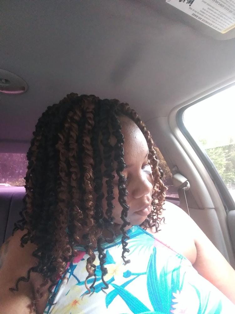 Customer photo review of Sensationnel Lulutress Synthetic Crochet Braid PASSION TWIST 12"