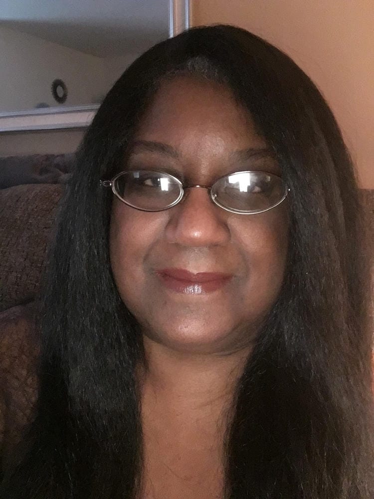 Customer photo review of Outre Soft & Natural Synthetic Lace Front Wig NEESHA 203