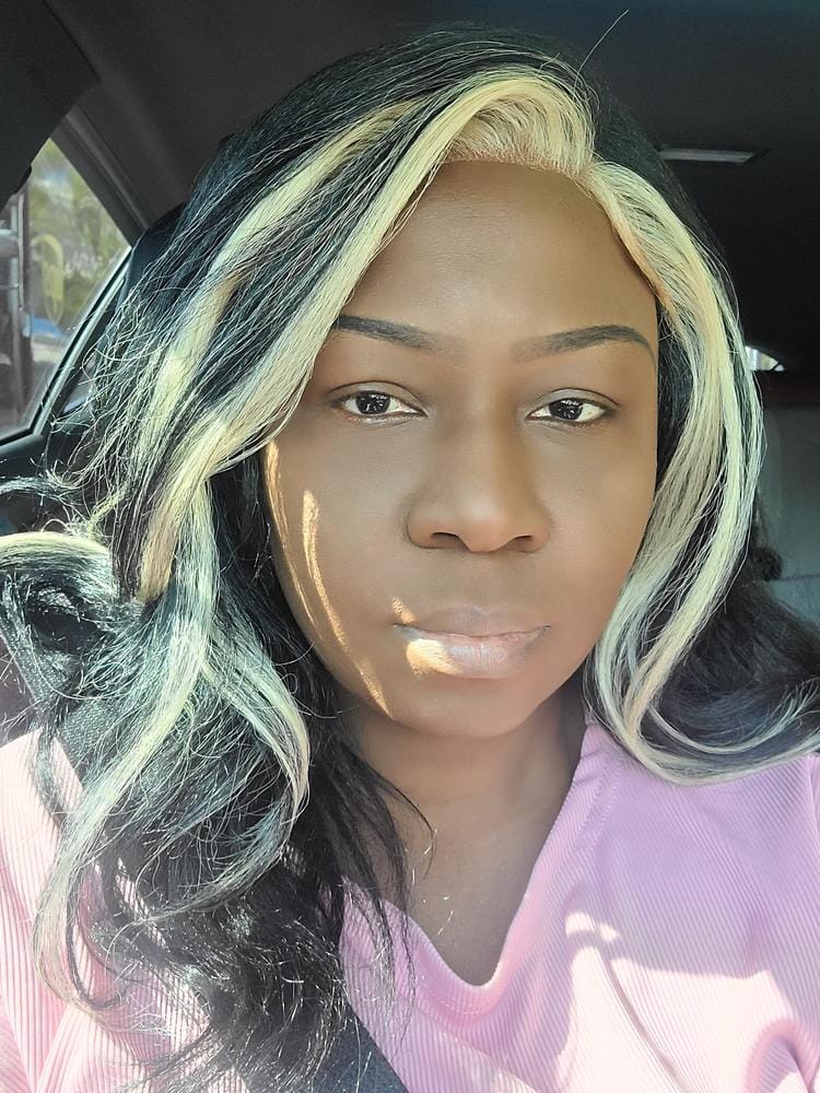 Customer photo review of Sensationnel Cloud 9 Synthetic 13x6 HD Lace front Wig - ADANNA
