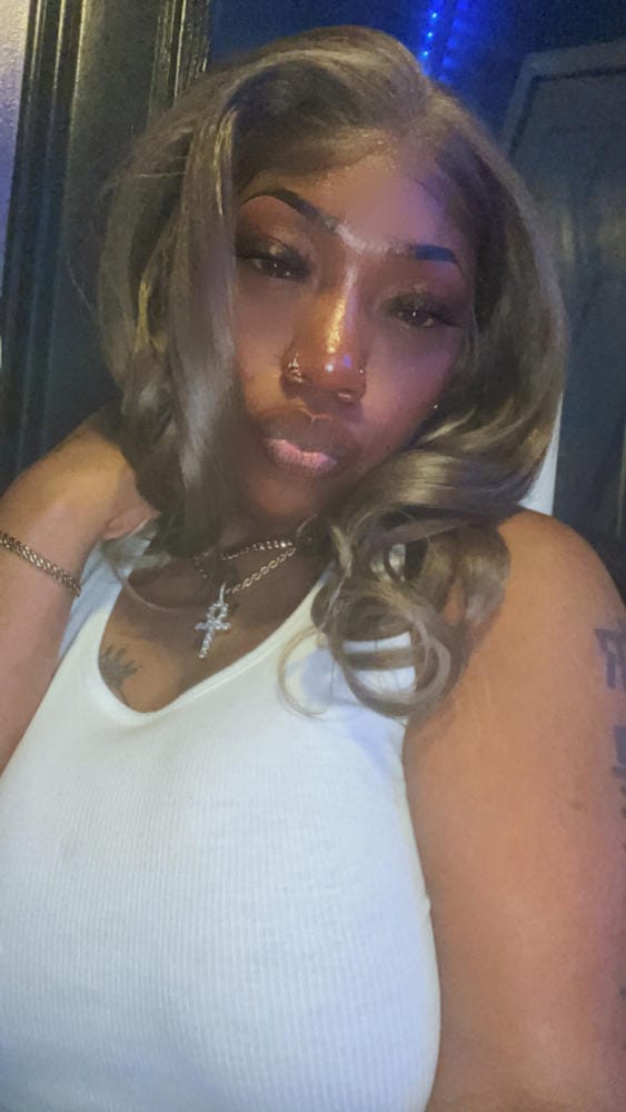 Customer photo review of Sensationnel Bare Lace Glueless Synthetic Extra Transparent Luxe 13X6 Lace Front Wig - 13X6 UNIT 4