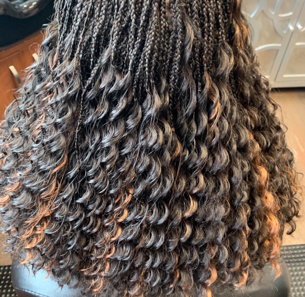 Customer photo review of Freetress Braid/Bulk DEEP TWIST 22"