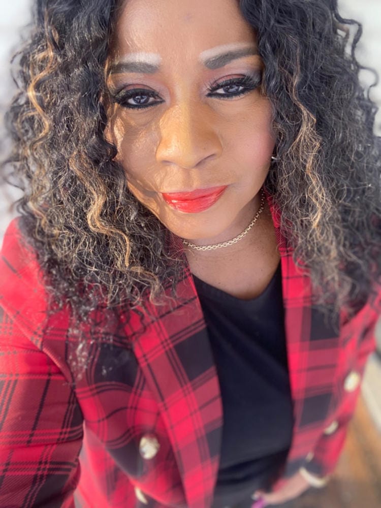 Customer photo review of Sensationnel Butta Lace Synthetic Hair HD Lace Wig - BUTTA UNIT 10