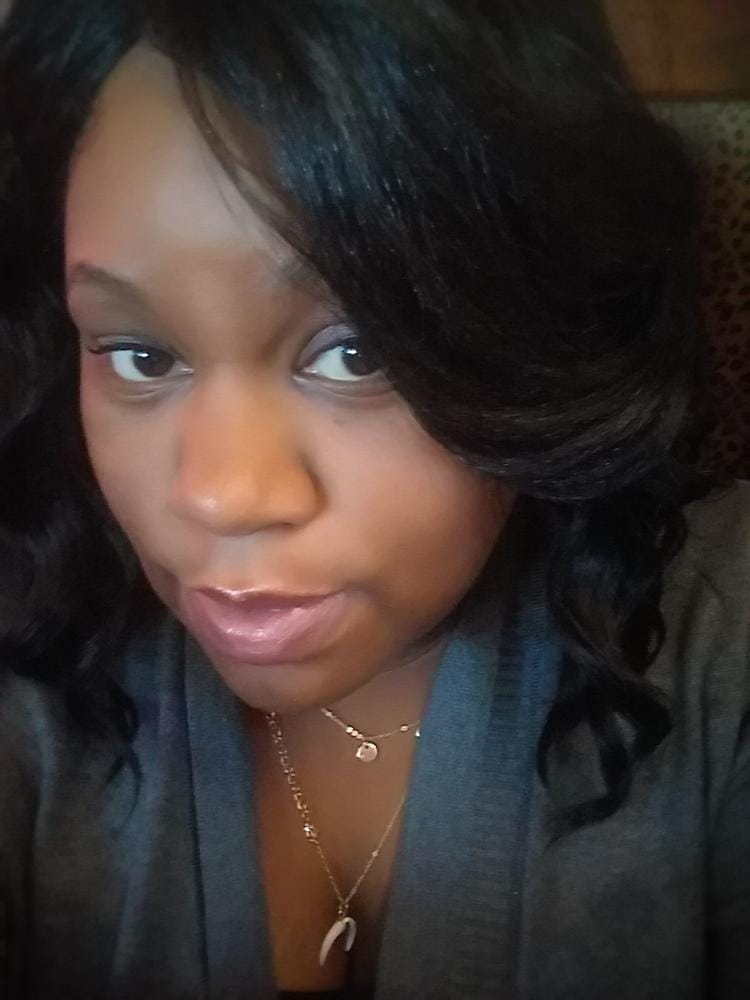 Customer photo review of Freetress Equal Invisible L Part Synthetic Hair Wig - CHASTY