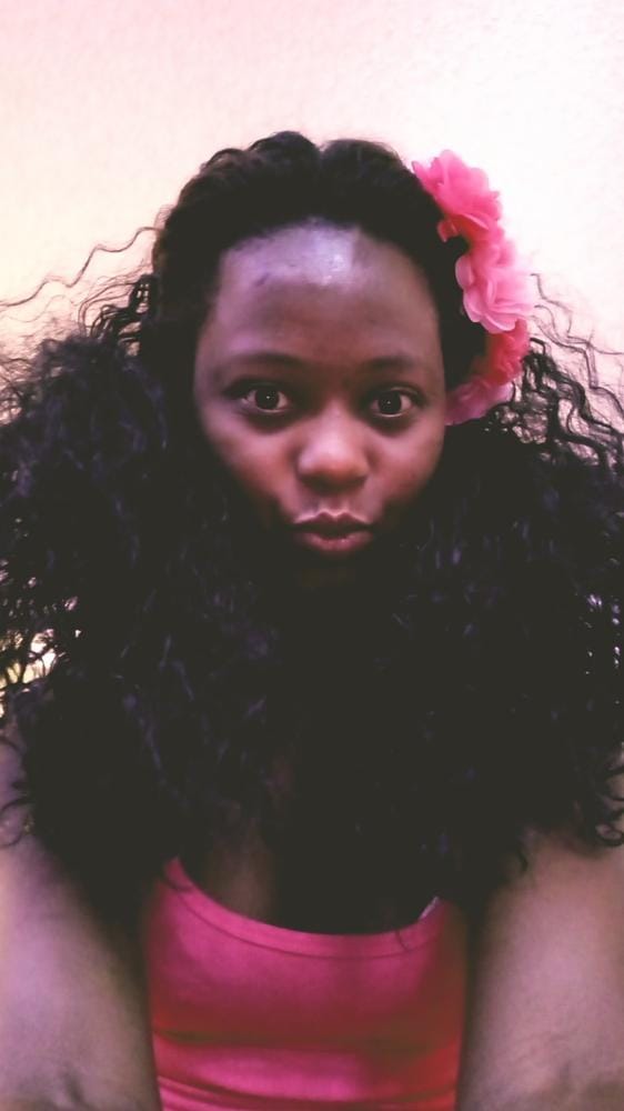 Customer photo review of Outre Synthetic I Part Swiss Lace Front Wig - STEVIE