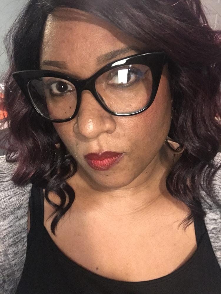 Customer photo review of Freetress Equal Invisible L Part Synthetic Hair Wig - CHASTY