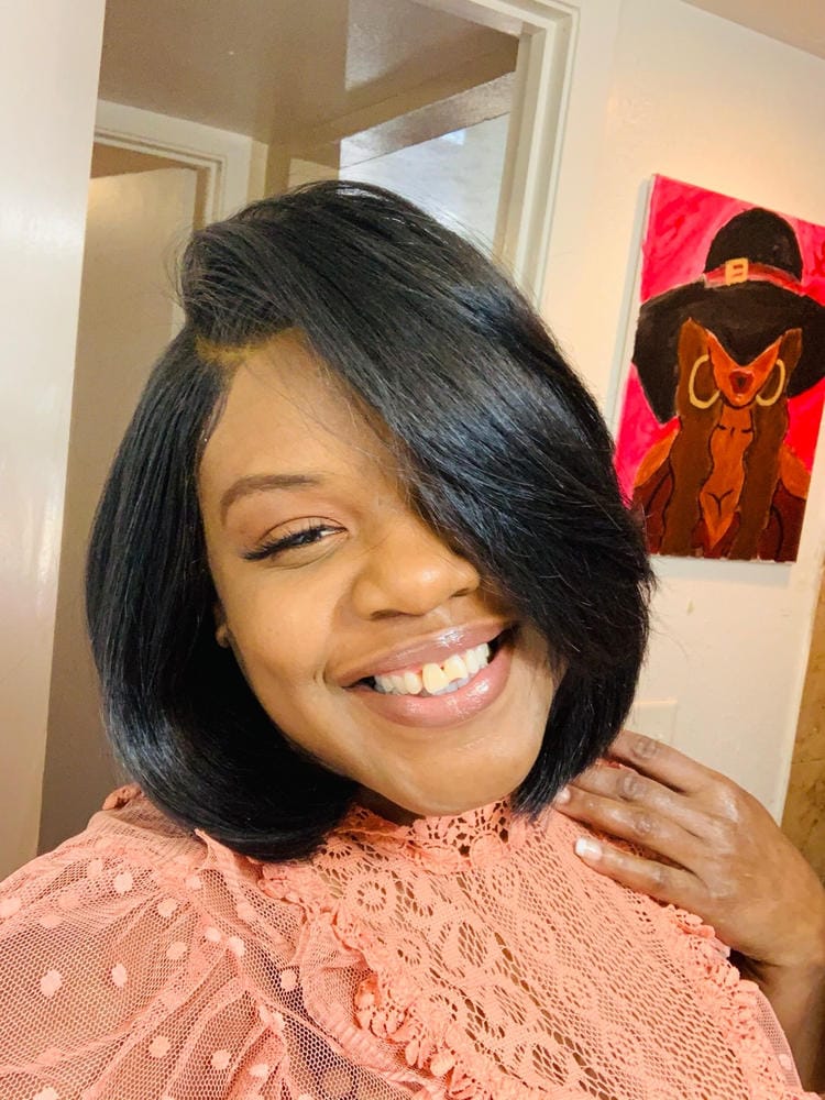Customer photo review of Outre Synthetic LACE FRONT WIG - PERFECT HAIR LINE 13X4 - JENISSE