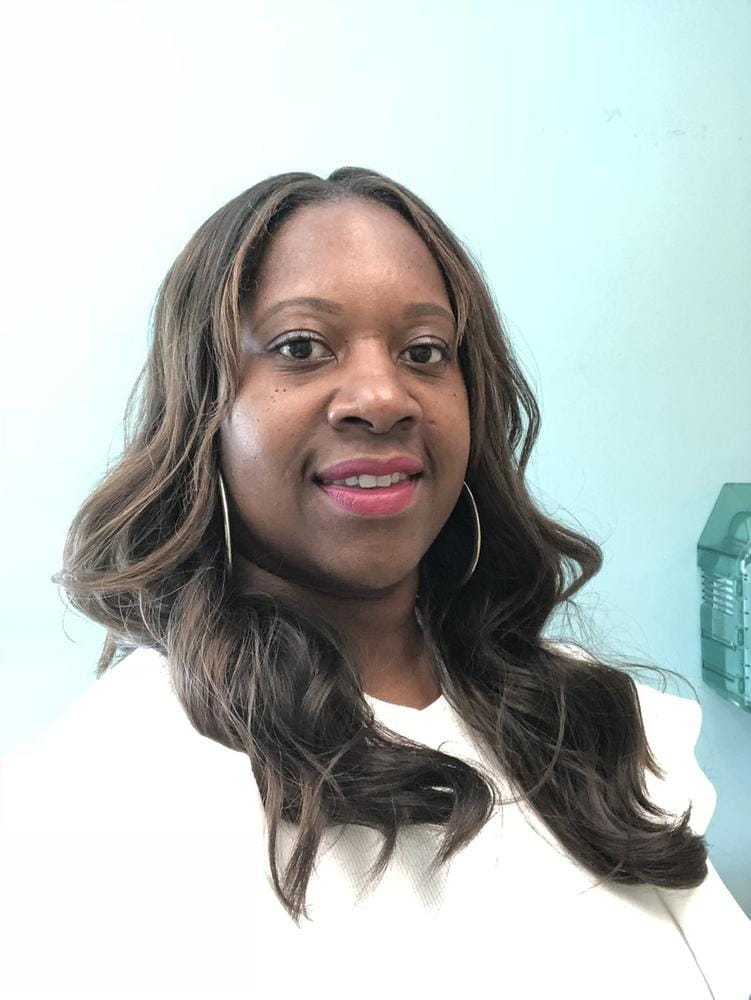Customer photo review of Outre Quick Weave Half Wig DOMINICAN CURLY (Inspired by Batik Bundle Hair)