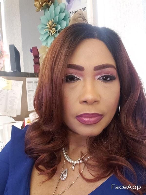 Customer photo review of Outre Perfect Hairline Synthetic HD Lace Wig - JULIANNE