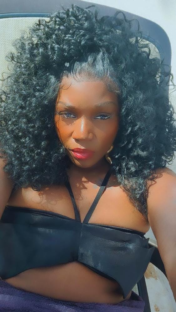 Customer photo review of Outre Synthetic Lace Front Wig Perfect Hairline 13x6 - DOMINICA