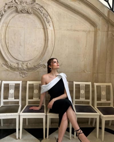 Customer photo review of Elegant Evening Look One Shoulder Bandage Bow Stretch Midi Dress