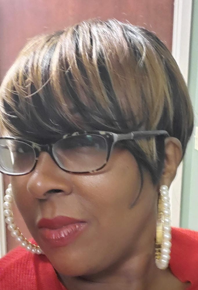 Customer photo review of Freetress Equal Synthetic Hair Full Wig - CHARLIE