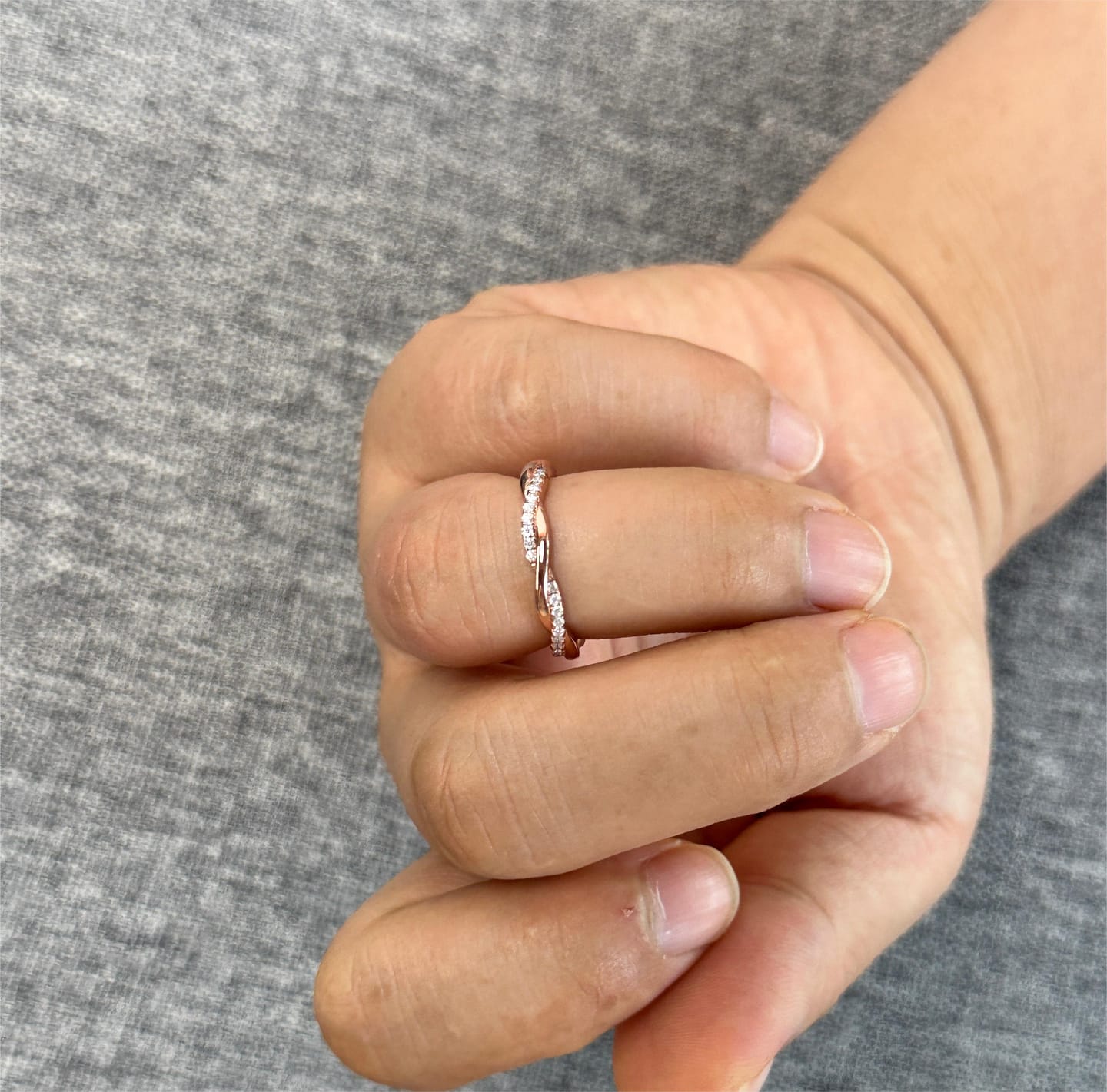 Customer photo review of S925 Moissanite Twist Eternity Wedding Band