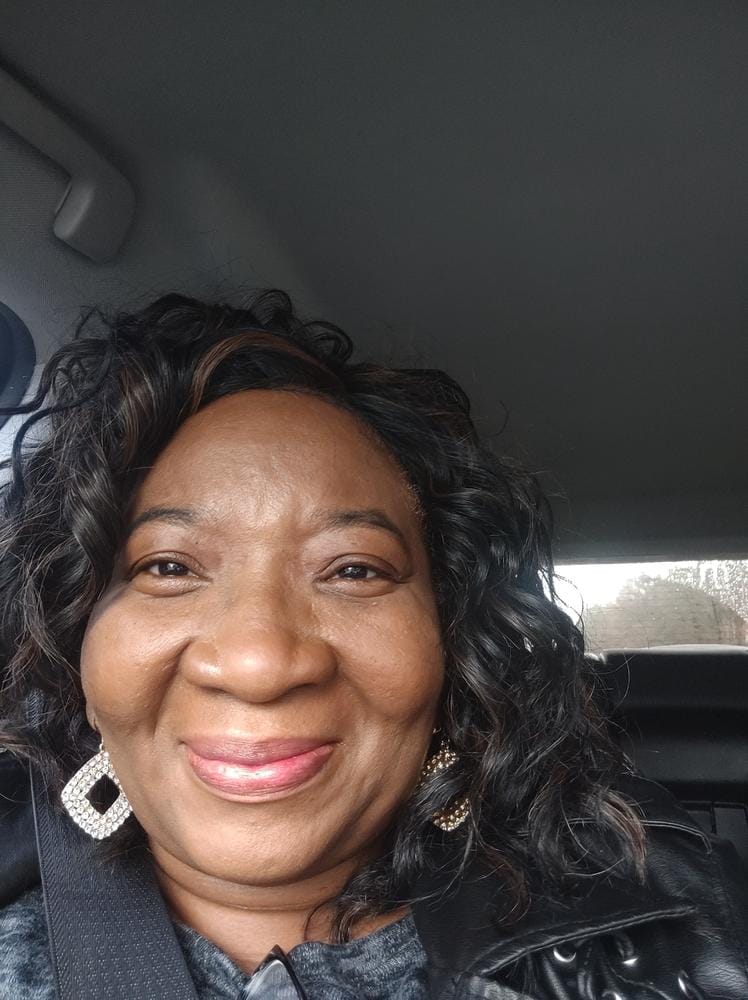 Customer photo review of Outre Synthetic Melted Hairline Deluxe Wide HD Lace Front Wig - ARLISSA