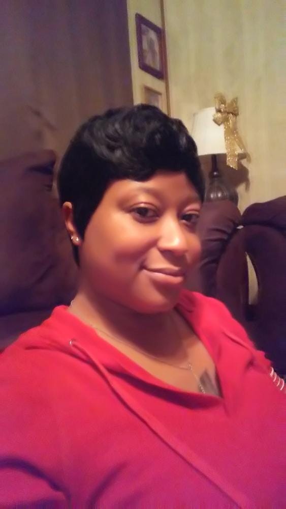 Customer photo review of It's a Wig Quality Synthetic Hair Full Wig - Q PIETTRA