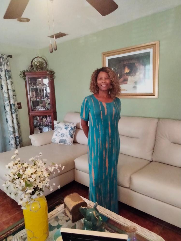 Customer photo review of Outre Synthetic Pre-Plucked HD Transparent Lace Front Wig- GRETA