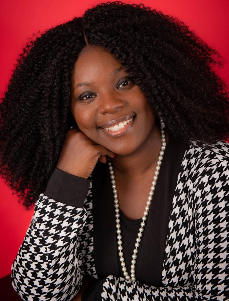 Customer photo review of Sensationnel Empress Curls Kinks & CO Textured Synthetic Lace Front Wig GAME CHANGER