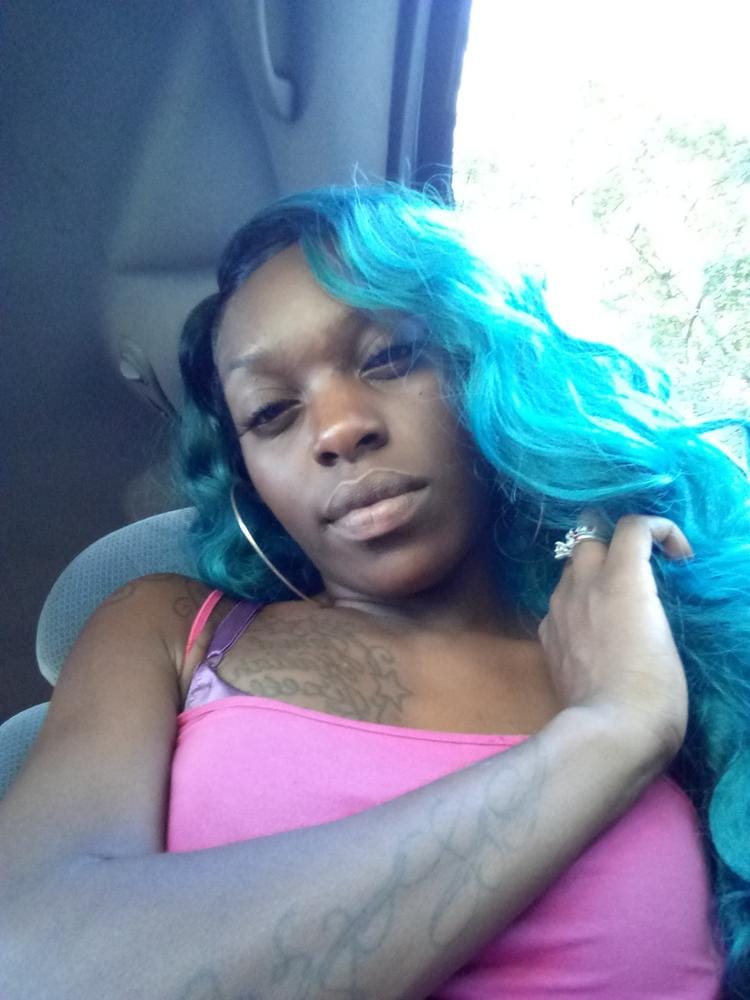 Customer photo review of Its a Wig Puffy