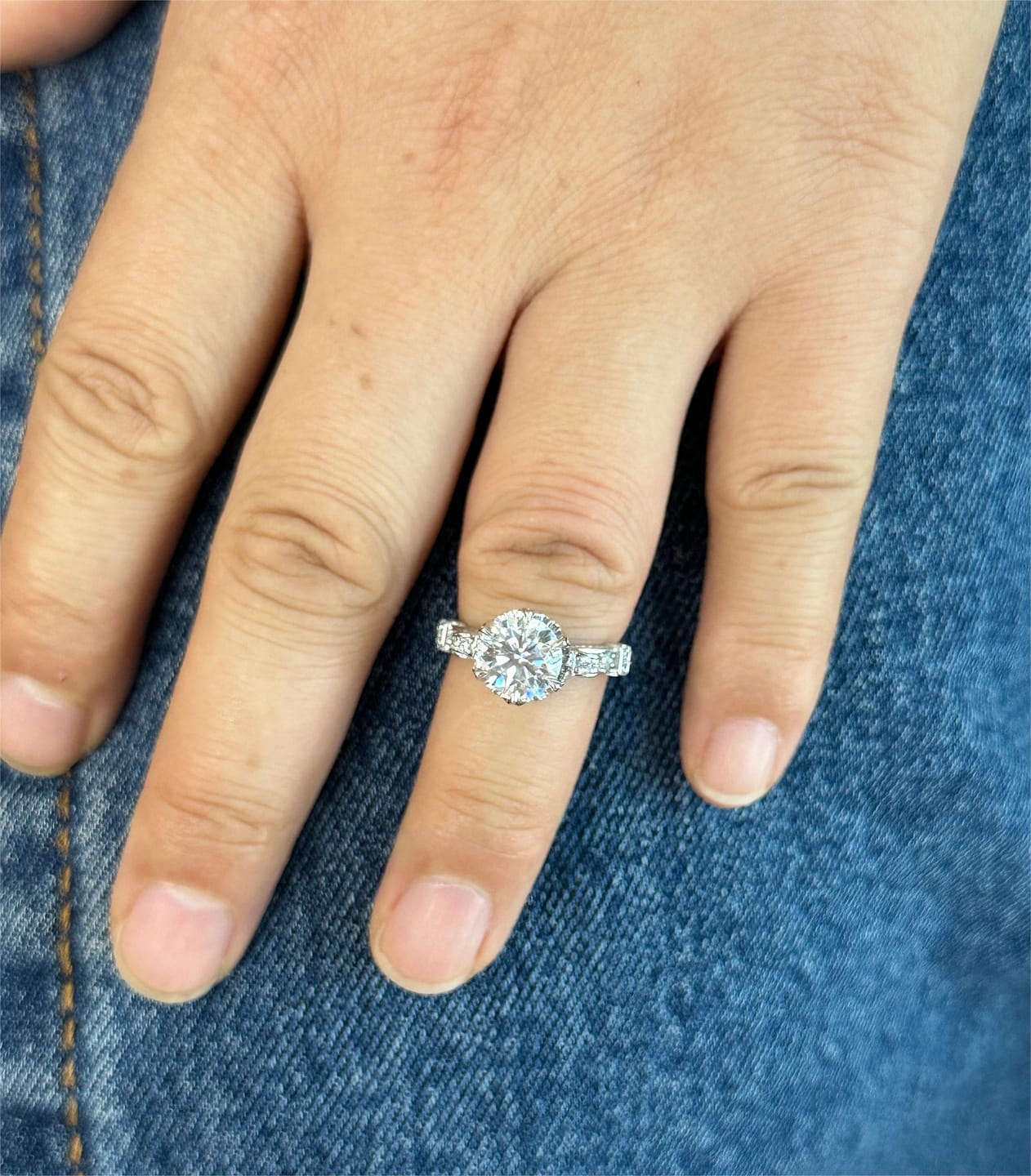 Customer photo review of S925 Moissanite 1.0~2.0 Carat Engagement Ring Promise Ring For Women