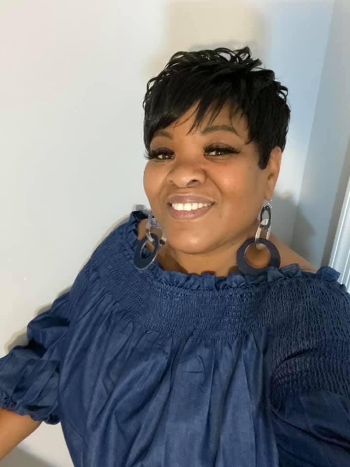 Customer photo review of Vanessa Fashion Wig CALI