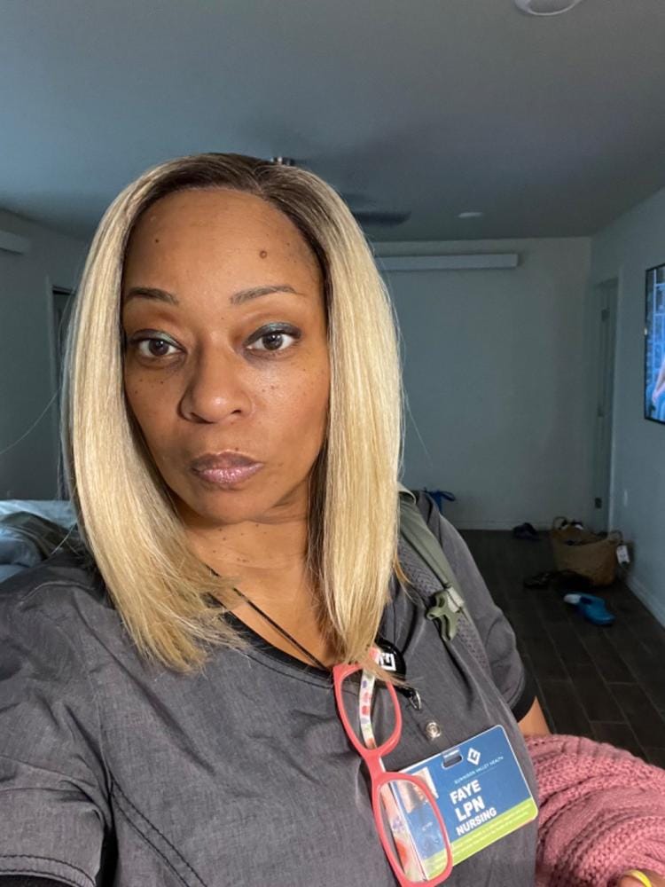 Customer photo review of Outre Synthetic LACE FRONT WIG - PERFECT HAIR LINE 13X4 - JENISSE