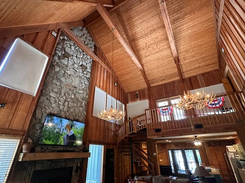 Customer photo review of SmartWings Motorized Roller Shades 100% Blackout Linen