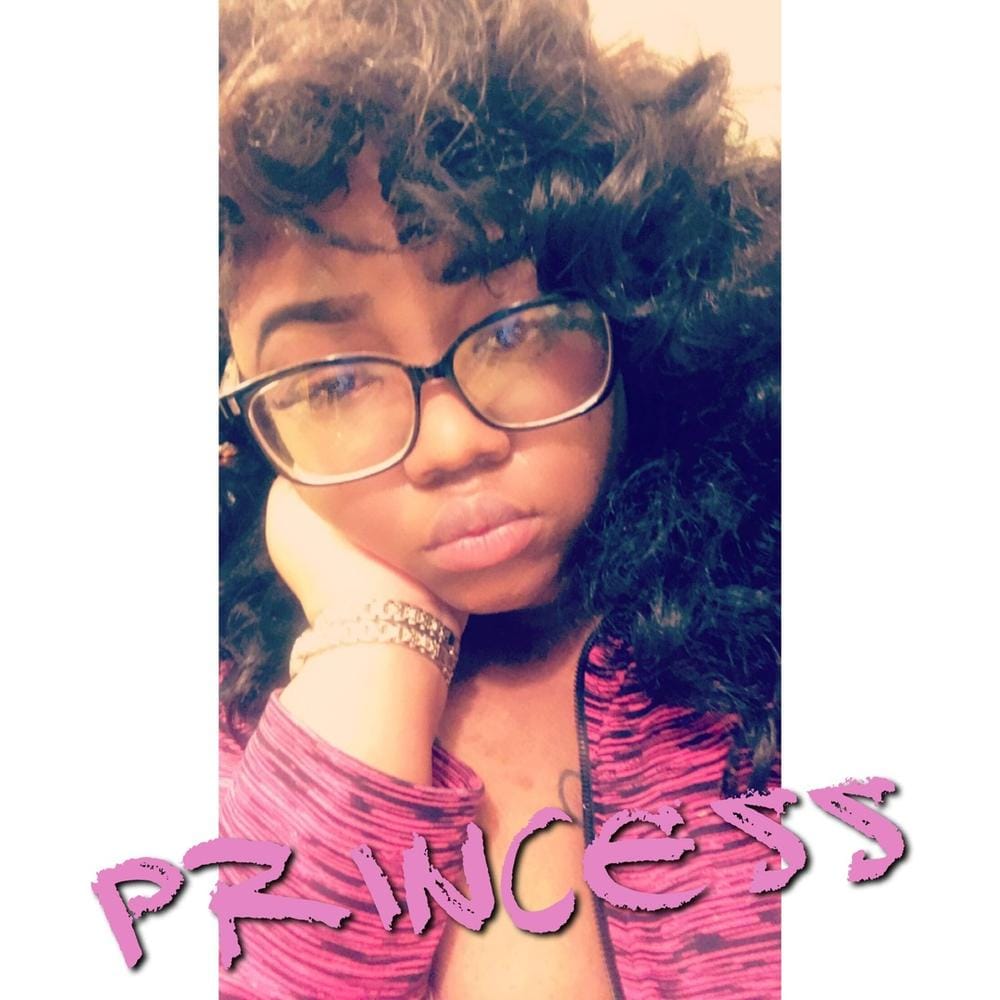 Customer photo review of Bobbi Boss Wig M625 JETTA