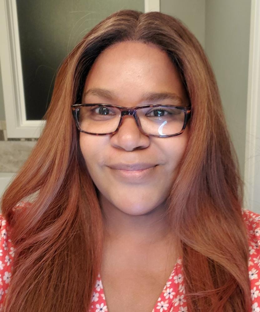 Customer photo review of Outre Soft & Natural Synthetic Lace Front Wig NEESHA 203