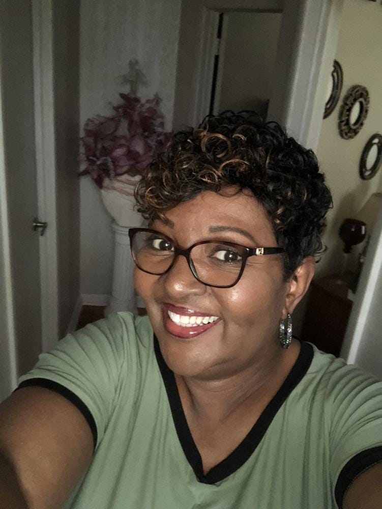 Customer photo review of Zury Sis Synthetic Hair Full Wig - JENNA
