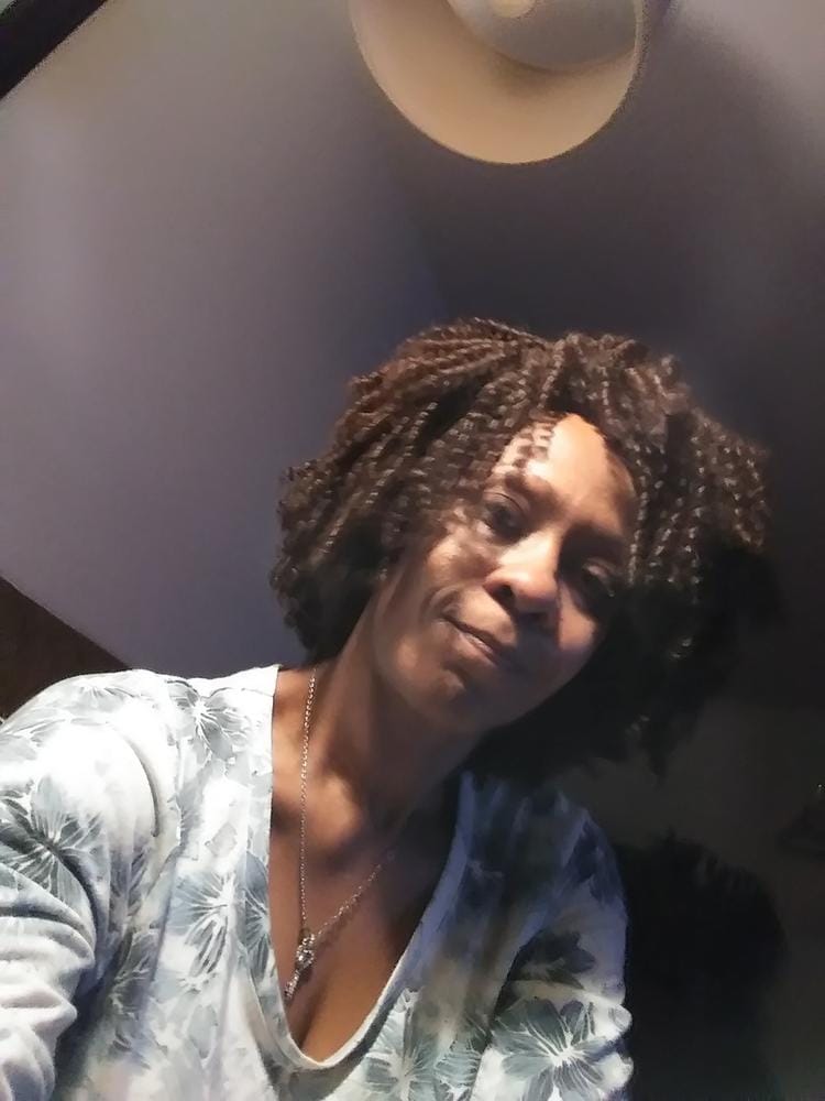 Customer photo review of Bobbi Boss Premium Synthetic Fiber Wig - M833 SOUL LOCS