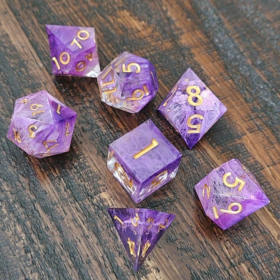 Customer photo review of Mage Hand Sharp-Edged Resin Dice Set