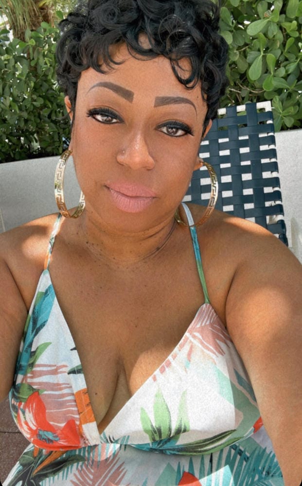 Customer photo review of It's A Wig Synthetic Hair Full Wig - NUNA