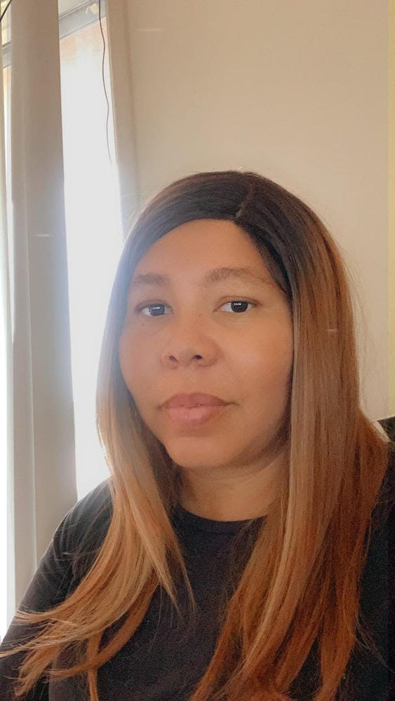 Customer photo review of Outre Synthetic EveryWear Lace Front Wig- EVERY4