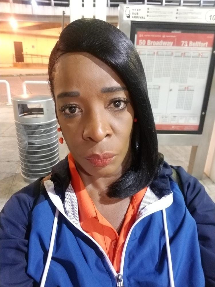 Customer photo review of Outre Human Hair Wig DUBY PIXIE