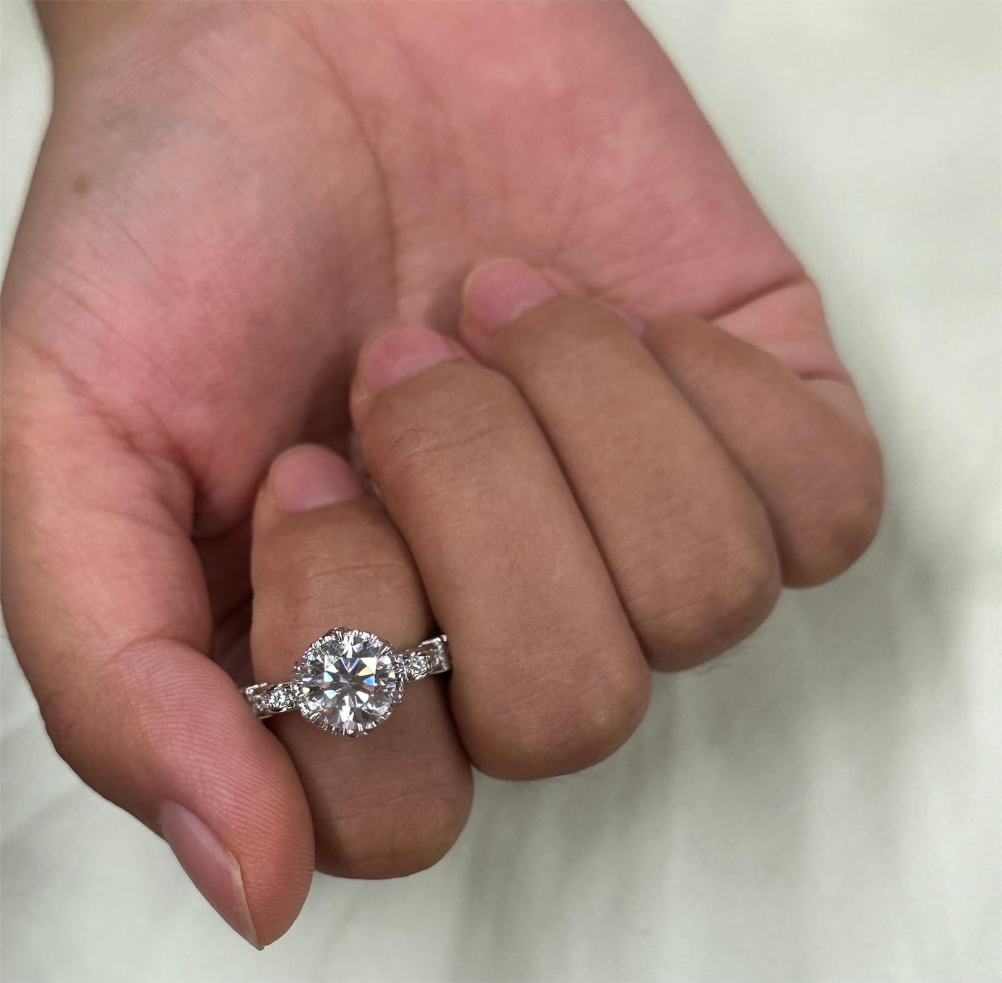 Customer photo review of S925 Moissanite 1.0~2.0 Carat Engagement Ring Promise Ring For Women