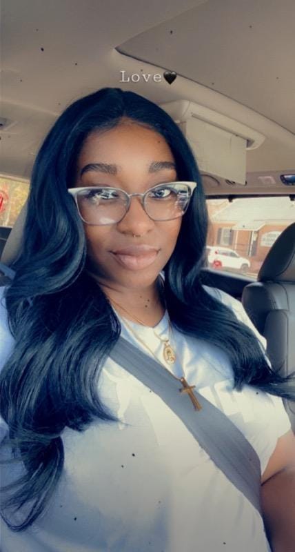 Customer photo review of Freetress Equal Synthetic LEVEL UP HD Lace Front Wig - KAMALA