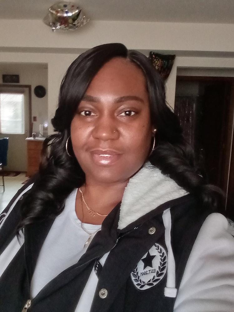 Customer photo review of Outre Synthetic Lace Part Daily Wig - KIMBRA