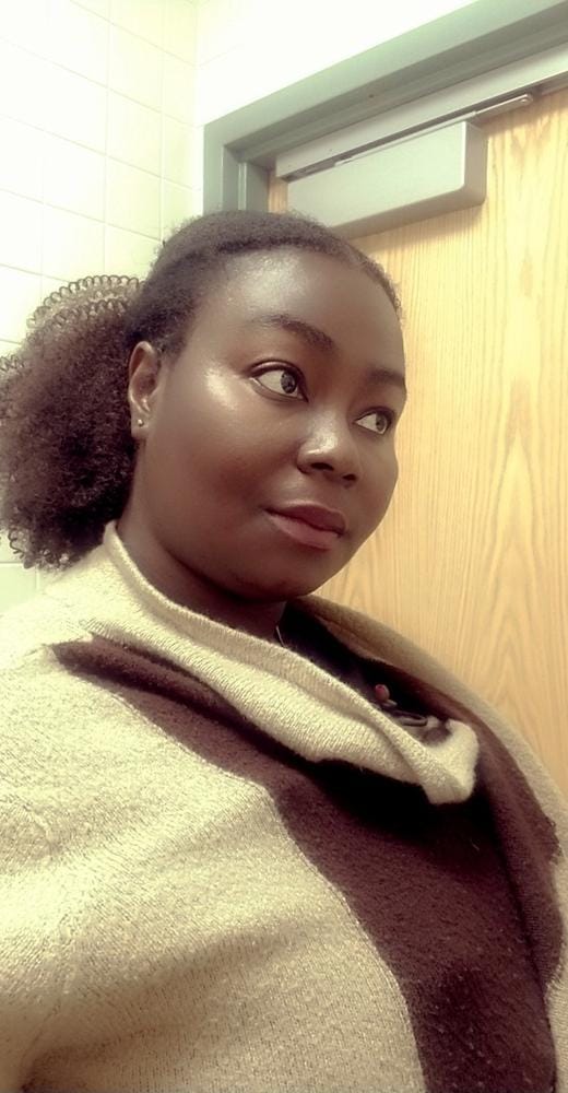 Customer photo review of Motown Tress Synthetic Quick n Easy Half Wig QE.GINNY