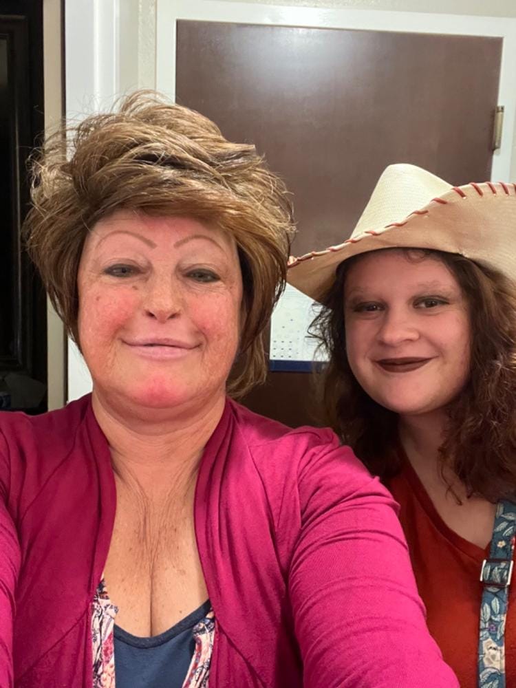 Customer photo review of Vanessa Wig HOBY