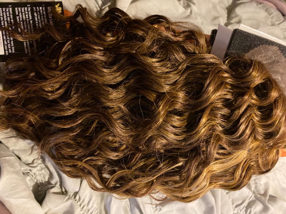 Customer photo review of Sensationnel Empress Curls Kinks & CO Textured Synthetic Lace Front Wig SHOW STOPPER