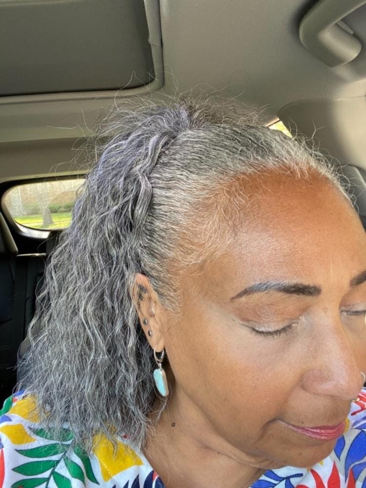 Customer photo review of Foxy Silver Synthetic Drawstring Ponytail - DS 016