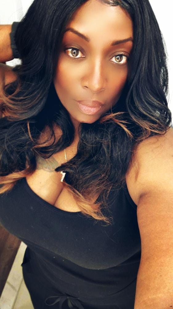 Customer photo review of Shake N Go Freetress Equal Synthetic 5" Lace Part Wig - VALENTINO