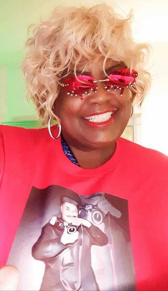 Customer photo review of Vivica A Fox Synthetic Pure Stretch Cap Wig - ELSIE