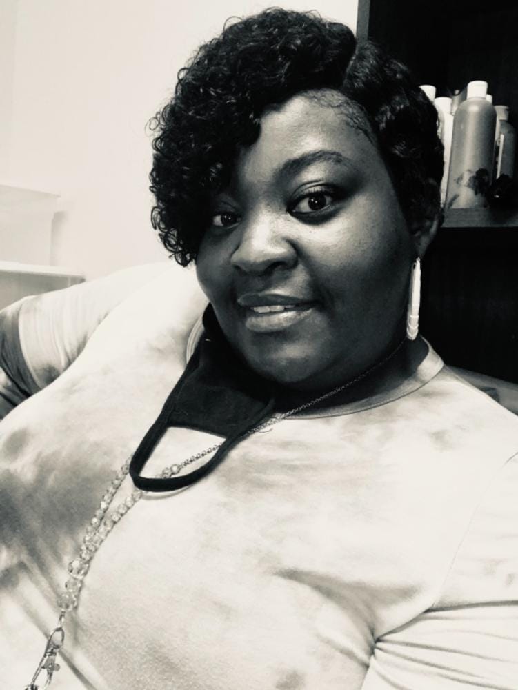Customer photo review of Outre Soft & Natural Synthetic Lace Front Wig NEESHA 203