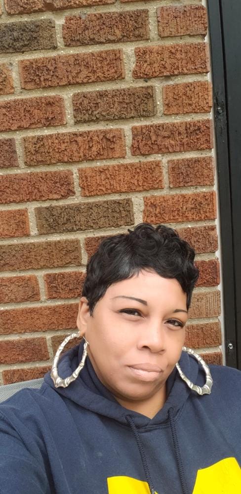 Customer photo review of Janet Collection Human Hair Wig MOMMY