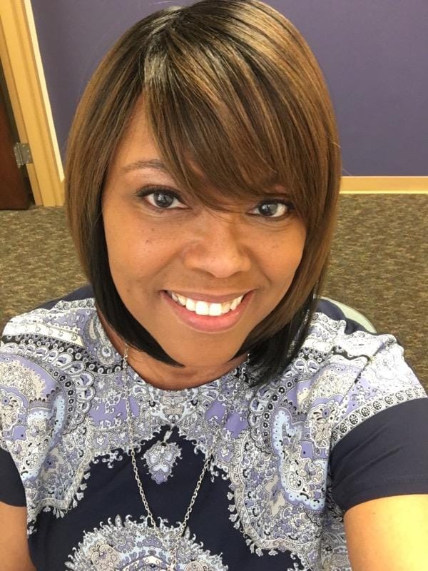 Customer photo review of Freetress Equal Synthetic Hair Wig LITE 002