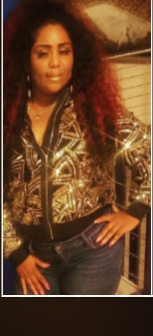 Customer photo review of Outre Quick Weave Half Wig Batik Bundle Hair PERUVIAN