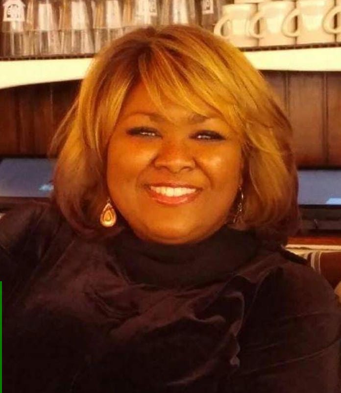 Customer photo review of Bobbi Boss Synthetic Hair Full Wig - M679 NICOLE